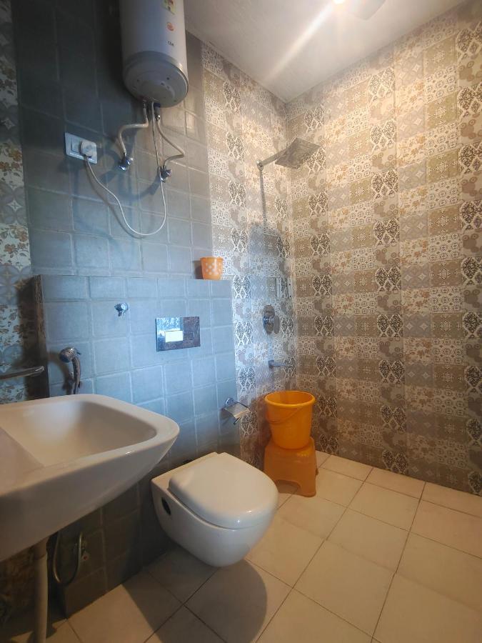 Mountain Zest-Simla Royale Near Mall Road-Free Pickup From Railway Station Simla Екстериор снимка