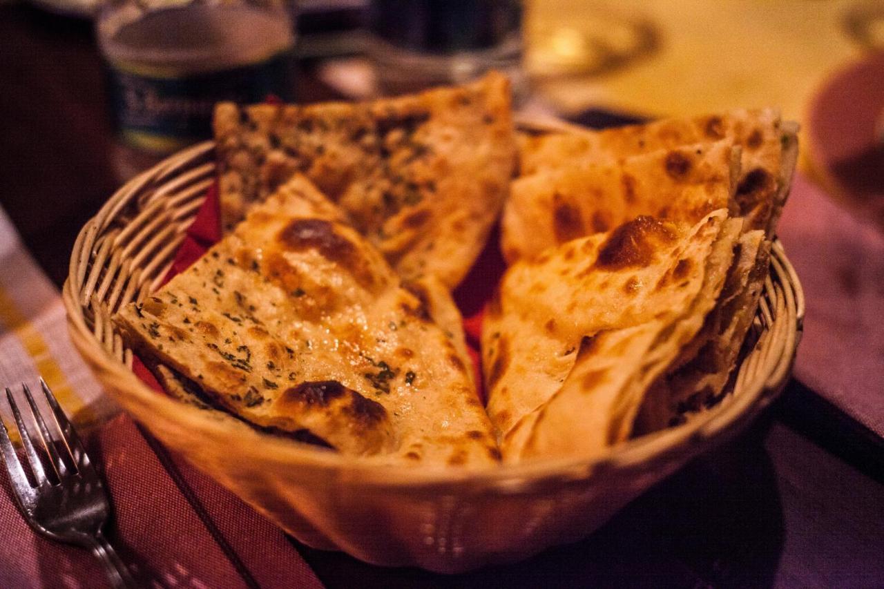 Mountain Zest-Simla Royale Near Mall Road-Free Pickup From Railway Station Simla Екстериор снимка